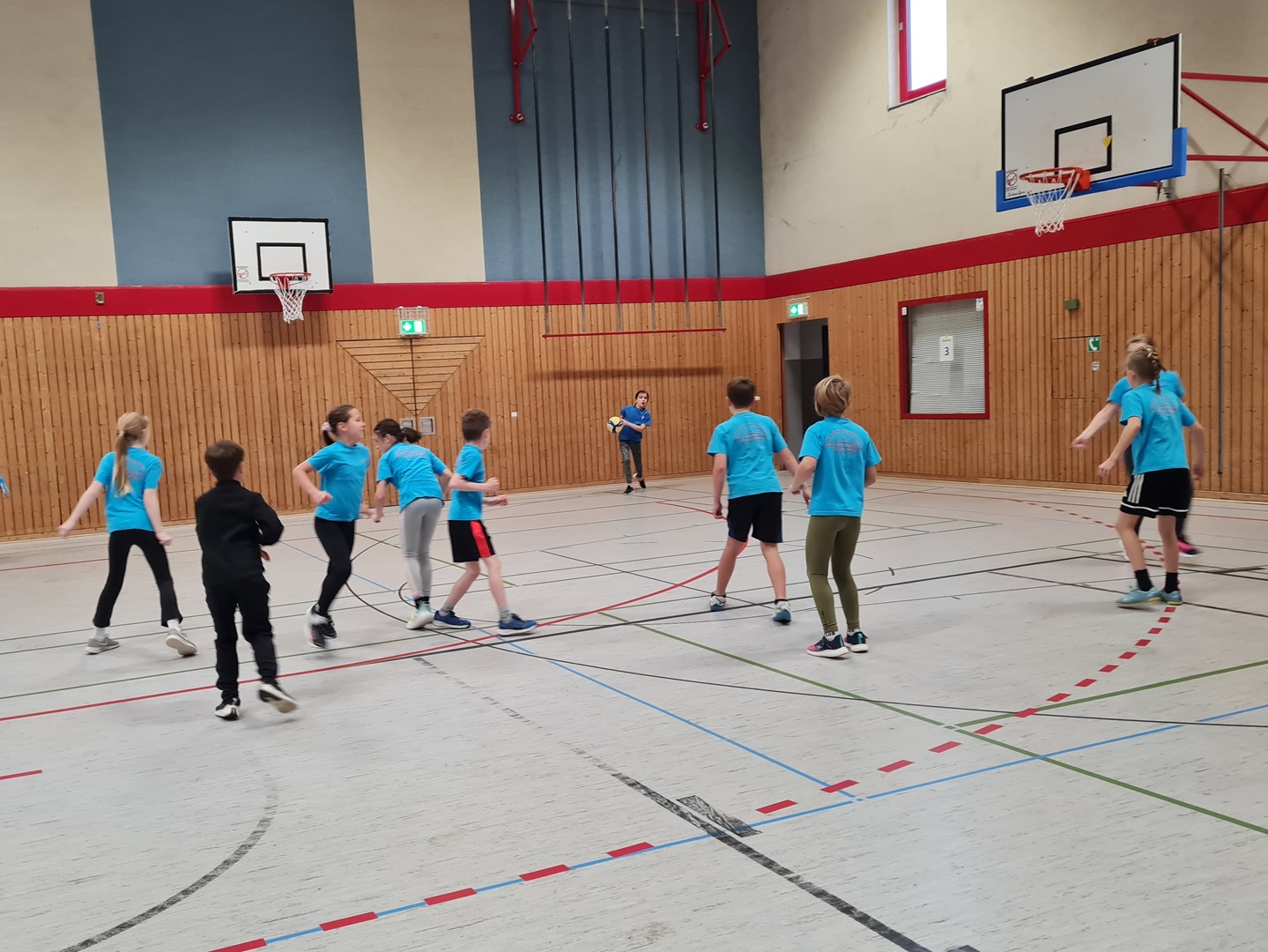 Klasse 4 - Zweifelderball-Turnier